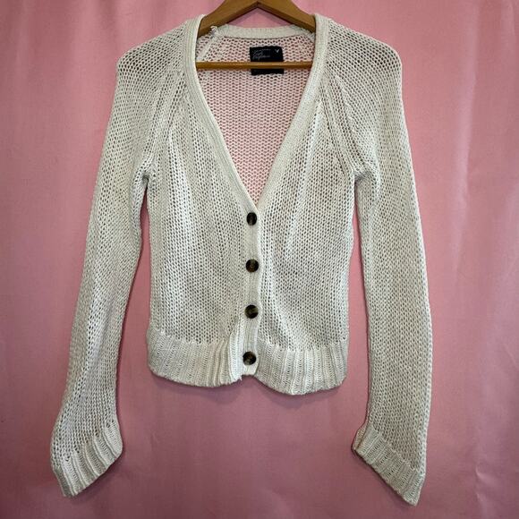 AMERICAN EAGLE Cropped Cardigan Beige Open Knit Button Up Soft Casual Coastal - Picture 1 of 6